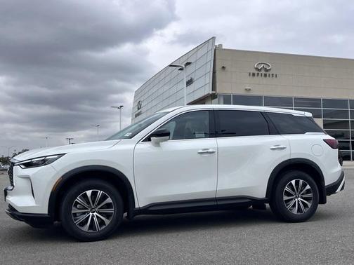 2025 INFINITI QX60 Pure