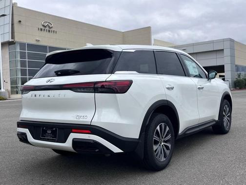 2025 INFINITI QX60 Pure