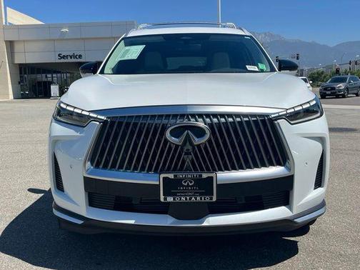 White 2026 INFINITI QX60 LUXE FWD