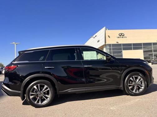 2022 INFINITI QX60 Luxe