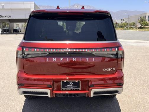 2025 INFINITI QX80 SENSORY AWD