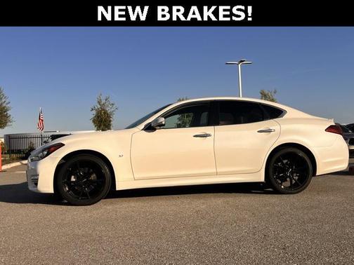 2019 INFINITI Q70 3.7 LUXE