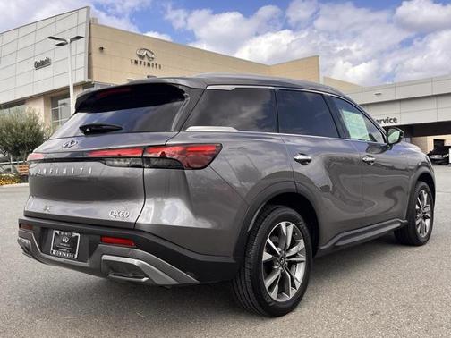 2022 INFINITI QX60 Luxe