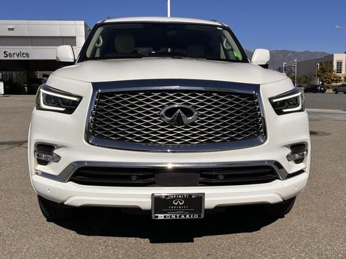 2022 INFINITI QX80 Luxe