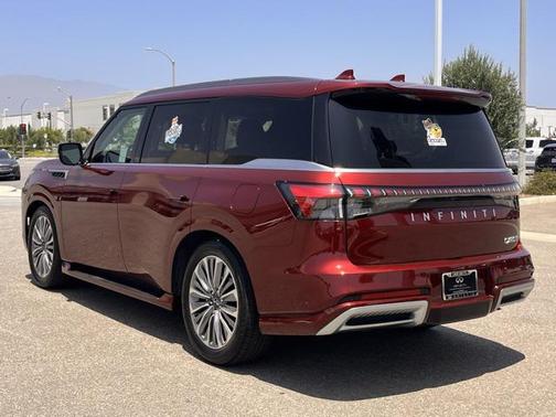 2025 INFINITI QX80 SENSORY AWD