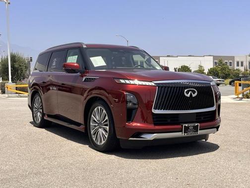 2025 INFINITI QX80 SENSORY AWD