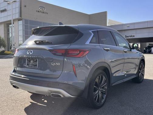 2022 INFINITI QX50 LUXE