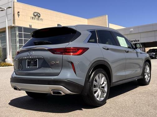 2022 INFINITI QX50 LUXE