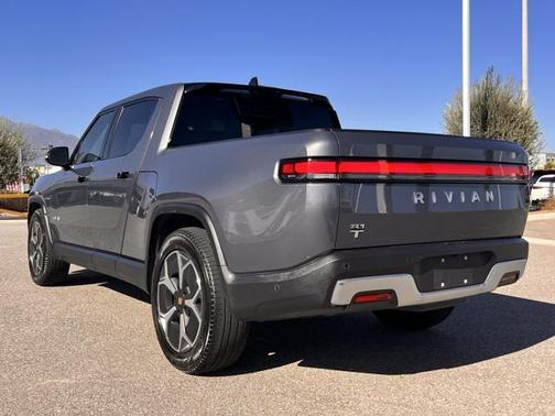 2023 Rivian R1T Adventure