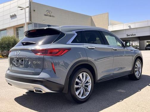 2022 INFINITI QX50 LUXE