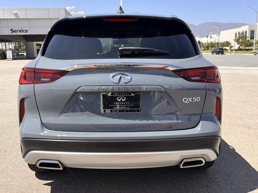 2022 INFINITI QX50 LUXE