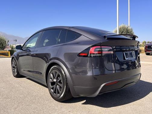 2024 Tesla Model X Long Range