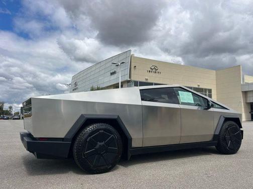 Stainless Steel 2024 Tesla Cybertruck Cyberbeast