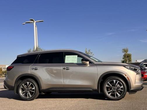 2024 INFINITI QX60 Luxe