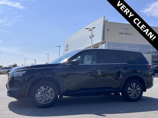 2024 Nissan Pathfinder S FWD