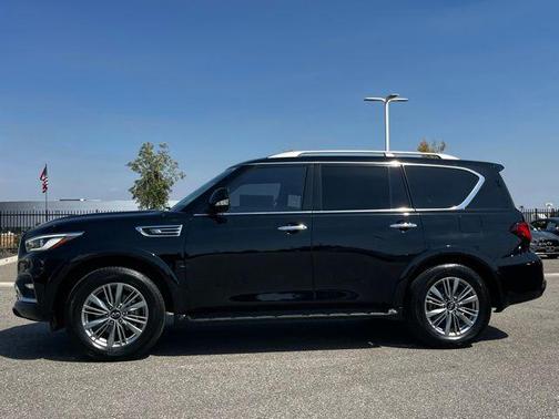 Black Obsidian 2022 INFINITI QX80 Luxe