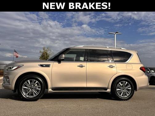 2022 INFINITI QX80 Luxe