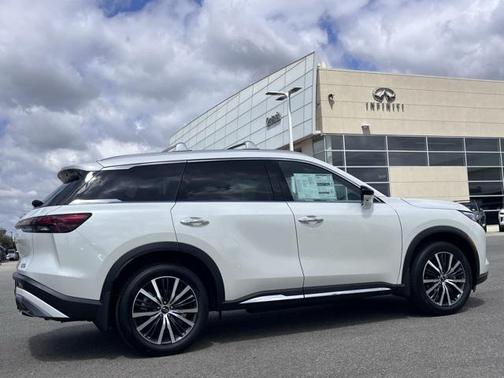 2025 INFINITI QX60 SENSORY