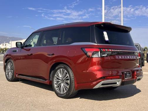 2026 INFINITI QX80 Luxe