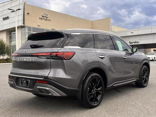 2022 INFINITI QX60 Luxe