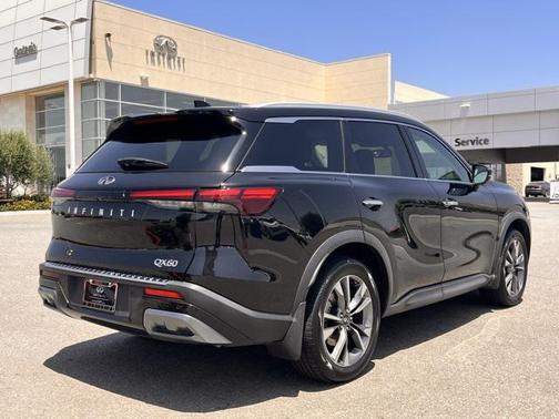 2022 INFINITI QX60 Luxe
