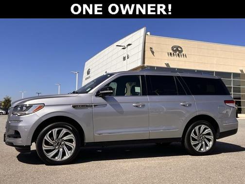 2023 Lincoln Navigator Reserve