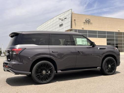 2025 INFINITI QX80 Luxe