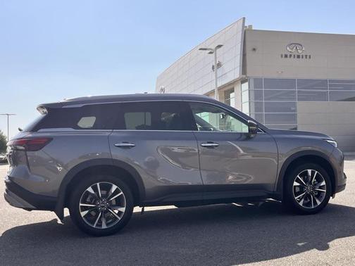 2022 INFINITI QX60 Luxe