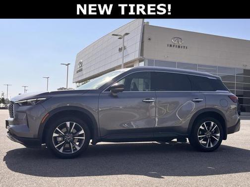 2022 INFINITI QX60 Luxe