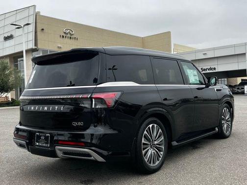 Black Obsidian 2026 INFINITI QX80 Luxe