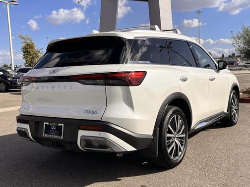 2025 INFINITI QX60 SENSORY