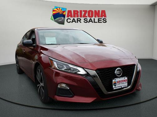 2022 Nissan Altima SR FWD