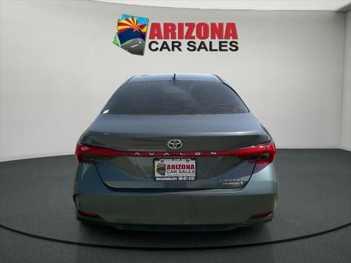 2021 Toyota Avalon Hybrid Limited