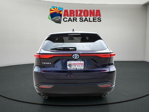 2024 Toyota Venza LE