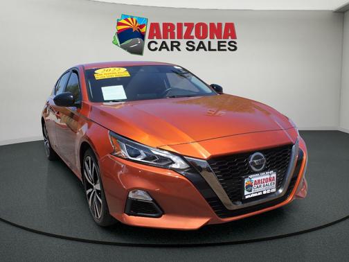 2022 Nissan Altima SR FWD