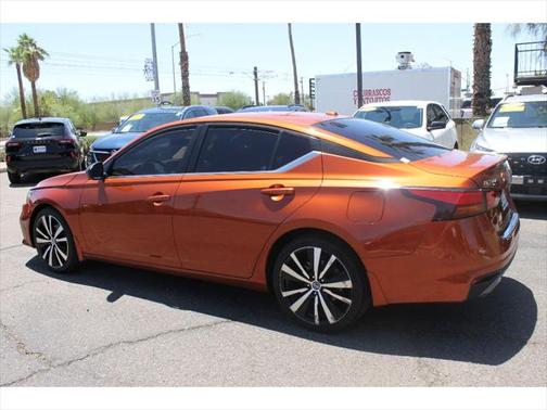 2022 Nissan Altima SR FWD