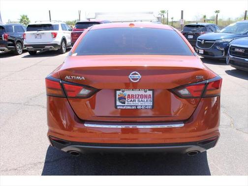 2022 Nissan Altima SR FWD