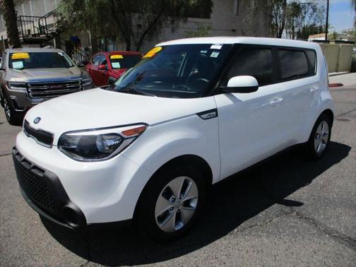 2016 Kia Soul Base