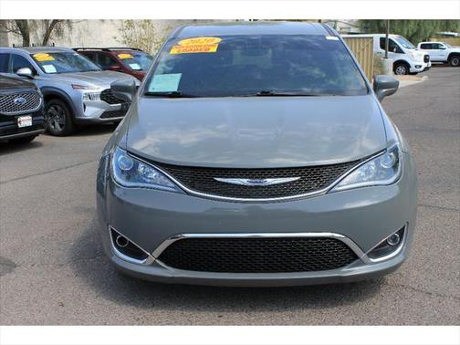 2020 Chrysler Pacifica Touring
