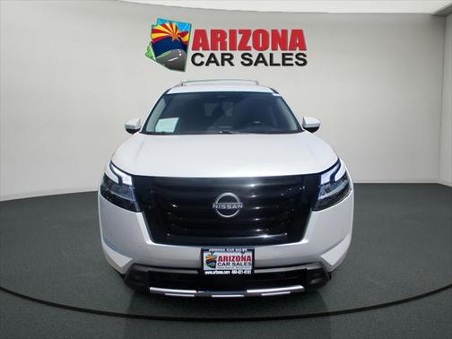 2023 Nissan Pathfinder SL 4WD