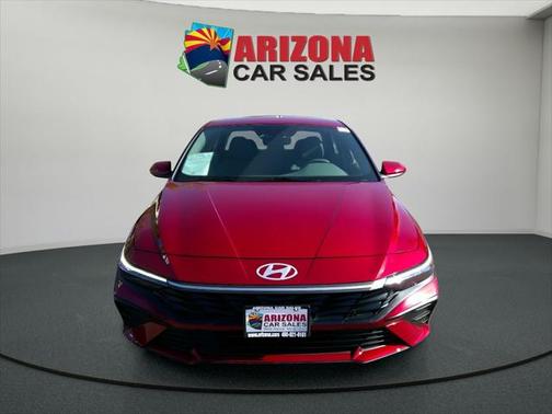 2024 Hyundai ELANTRA SE
