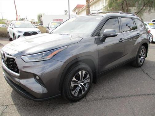 2021 Toyota Highlander XLE