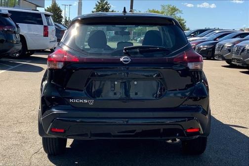 2024 Nissan Kicks S