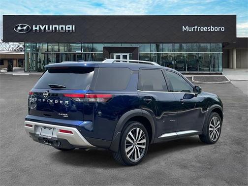 2022 Nissan Pathfinder Platinum 4WD