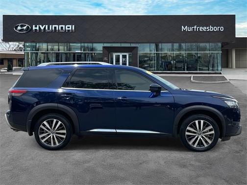 2022 Nissan Pathfinder Platinum 4WD