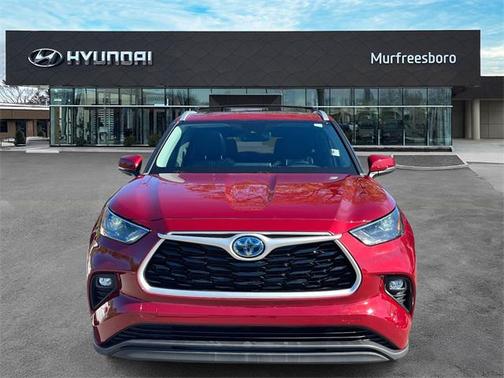 2022 Toyota Highlander Hybrid XLE