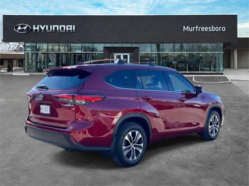 2022 Toyota Highlander Hybrid XLE