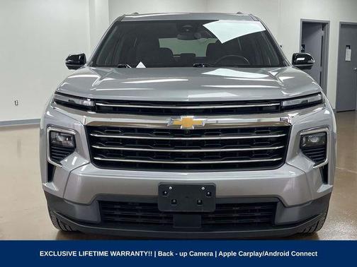 Sterling Gray Metallic 2024 Chevrolet Traverse LT