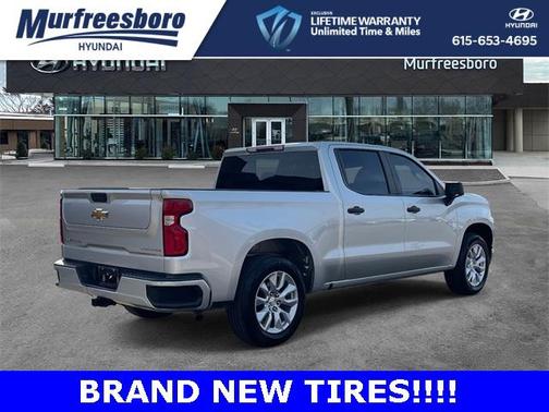 2022 Chevrolet Silverado 1500 Custom