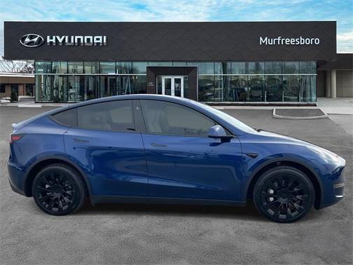 2025 Tesla Model Y Long Range Single Motor Rear-Wheel Drive